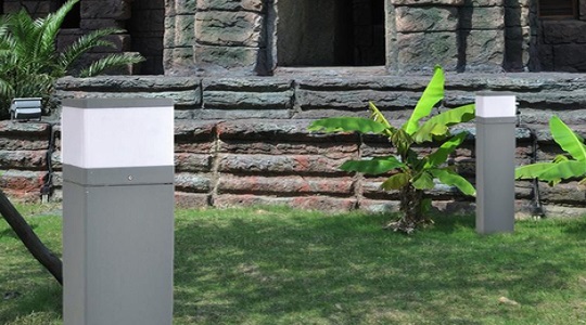 Industry Series 06 IP65 LED Outdoor Bollard Light - Image 2